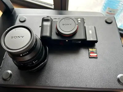 Sony Alpha 7c mirrorless camera (body only) - used. 1330 pictures only done.