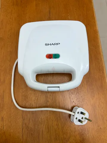 Sharp Sandwich Maker / Toast Press - White, Good Working Condition