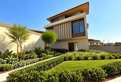 INDEPENDENT VILLA | VACANT | AREA SPECIALIST