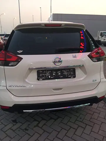2021 Nissan X-TRAIL photo 4