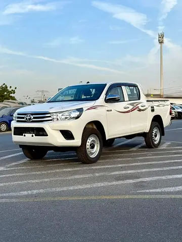 2026 Toyota Hilux SR5 GCC Specs