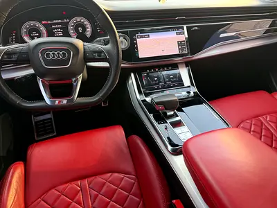 2019 AUDI Q8 — фото 8