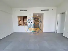 Apartment with close kitchen in boulevard.