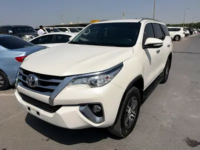 2017 Toyota FORTUNER — фото 2