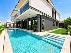 CUSTOM BUILD | UNFURNISHED | READY TO MOVE