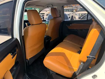 2017 Toyota FORTUNER — фото 4