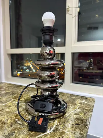 Chrome decorative table lamp with switch - used