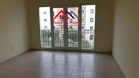 LARGE BALCONY 1BEDROOM AVAILABLE FOR RENT