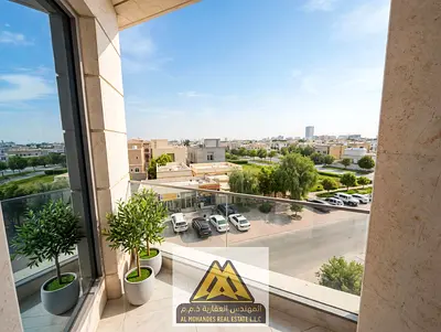 غرفتان وصالة كبيرة اطلاله رائعه| 3 حمامات | بلكونة | تكييف مركزي | باركن فري | مصعد | خلف شرطة الحميدية | 42,000 درهم سنويًا