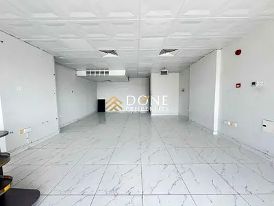 30 days free luxury shop very prime location business area ready to move only jest 55k