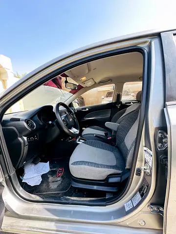 2021 KIA PEGAS photo 4