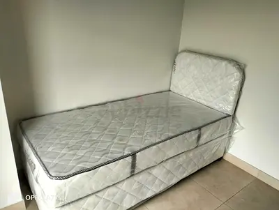 BRAND NEW SINGLE AMERICAN BED WITH MATTRESS FOR SALE