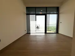 Specious luxury apartment for rent