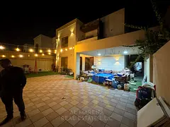 Villa for sale in Al Muwaihat 1, behind Nesto, at a special price including electricity, water, air 