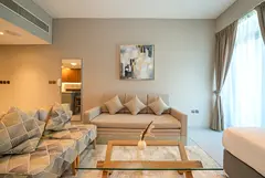 BRAND NEW FULLY FURNISHED 1-BEDROOM RESIDENCE | 2020 MARQUIS, ARJAN I American Design