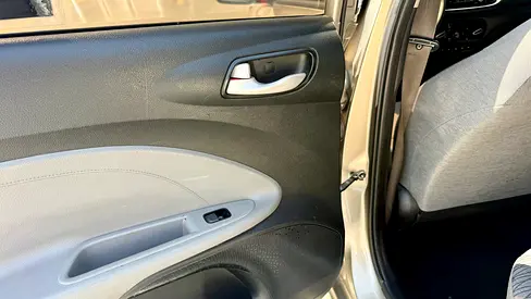 2020 KIA PEGAS 照片 7