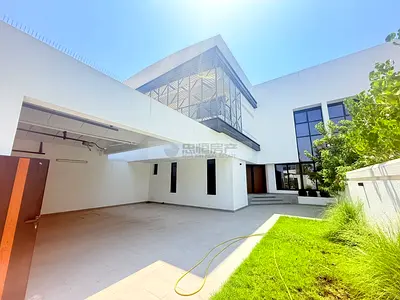 Contemporary | Private Pool | Semi Furnished | Nice