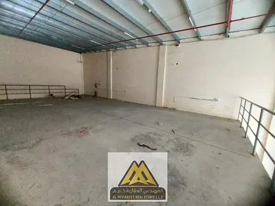 مستودع 3,600 قدم² للإيجار في الصناعية 2 | 180,000 درهم سنويًا