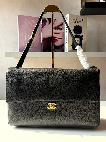 Classic Black Chanel Caviar Leather Jumbo Single Flap Shoulder Bag