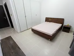 MASTER BED ROOM WITH ATTACHED WASHROOM (BALCONY)