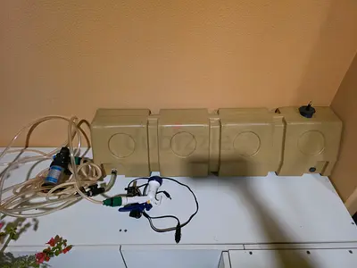Car Water tank 35 litter very good for small family wants to enjoy beach or desert, or taking shower