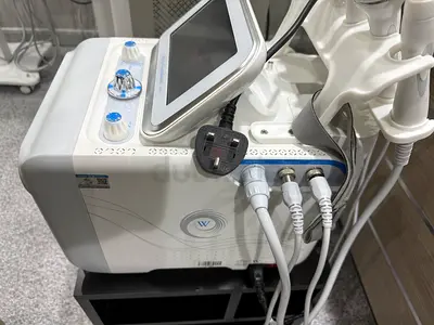 Hydra facial machine