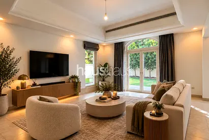 5 Bedroom Park Backing Villa in Esmeralda