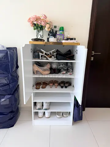 Shoe rack with ottoman storage rack