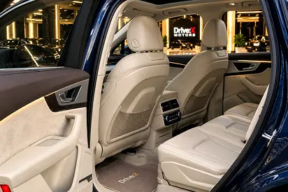 صورة 9 لـ 2016 AUDI Q7