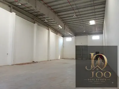 5,300 Sq Ft warehouse for rent, suitable for storage, commercial and industrial activities.