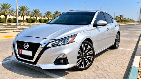 Nissan Altima SR 2019 American Specs