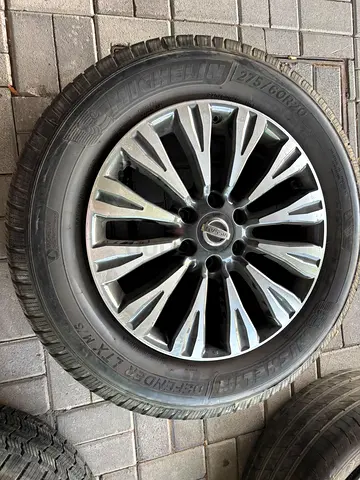 Nissan Patrol SE Platinum Original Rims and Tyres