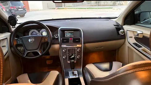2012 Volvo XC60 photo 8