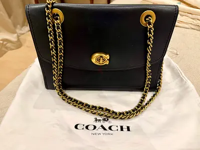 Coach Black Leather Turnlock Shoulder Bag with Chain Strap