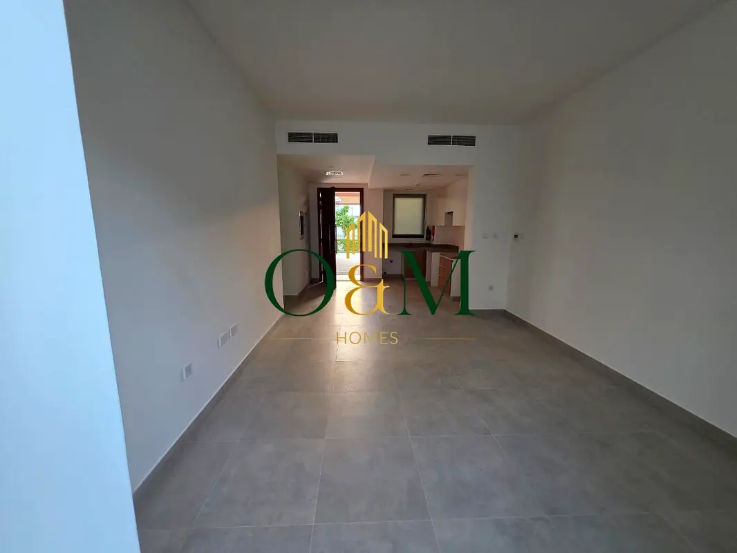 HOT DEAL! 1BR APT|GROUND FLOOR|PRIVATE GARDEN