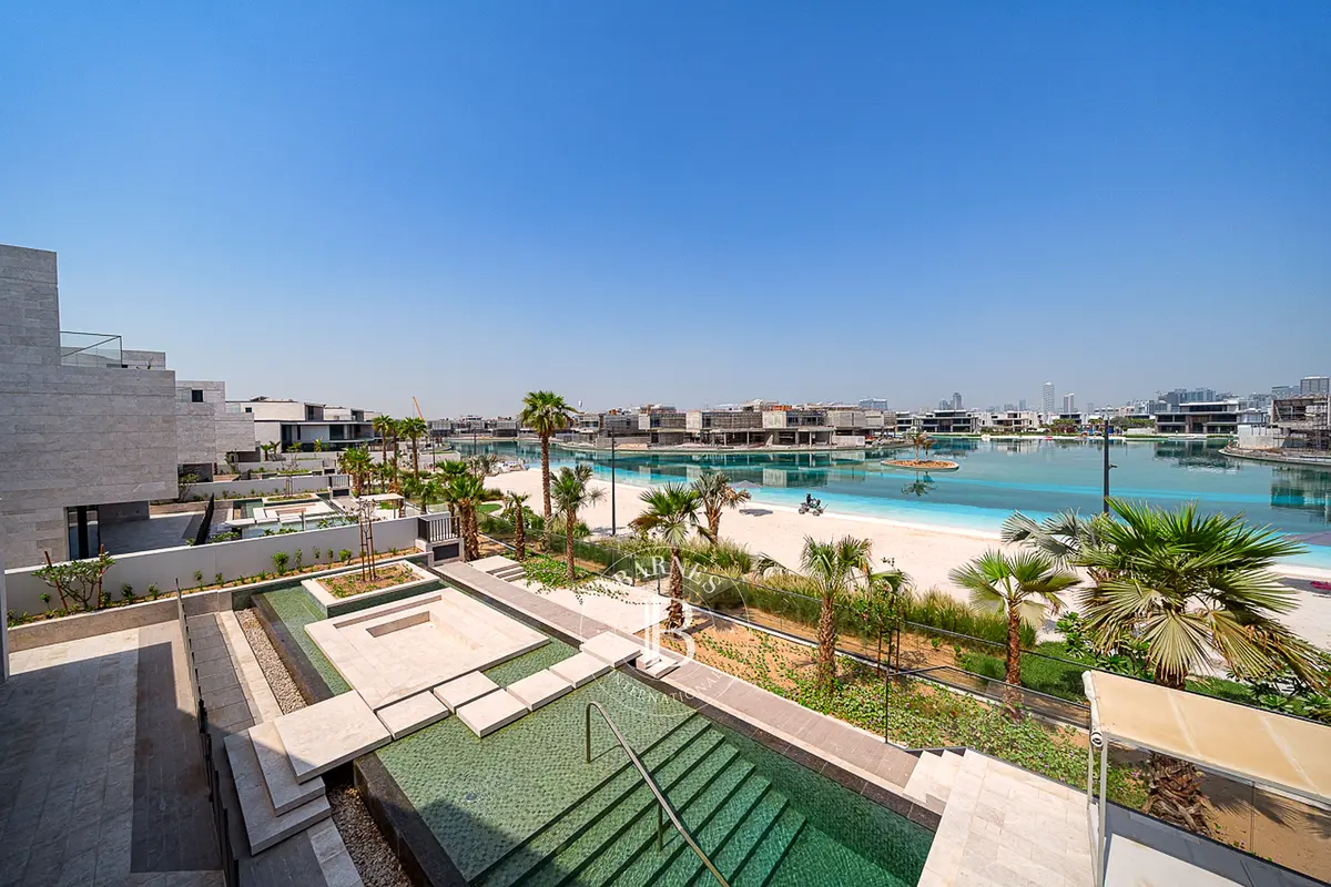 Calia | Directly on Lagoon | Waterfront Living