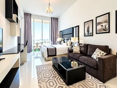 Canal View | Furnished Studio | Vacant