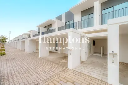 Vacant Unit | Prime Location I Vastu Compliance