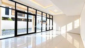 Spacious 3BR Villa| Ready to Move in | Prime Location