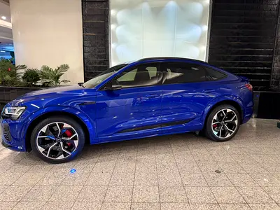 2024 Audi SQ8 E-tron Sportback | Like New | Full Audi Warranty