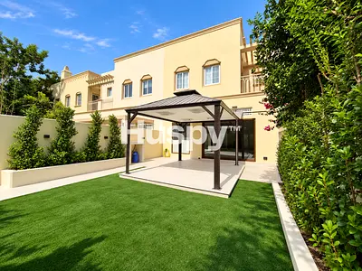 Fully Upgraded | Close to Souk | Single Row