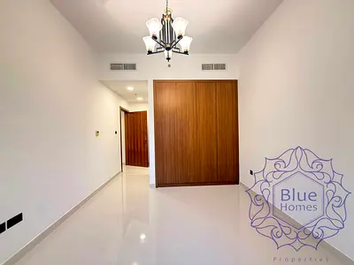 Spacious & bright| Closed kitchen|Built in wardrobe| 1 BHK+Storage room