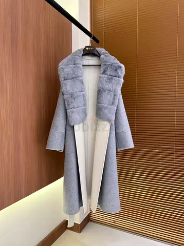 Loro piana original fox fur  100 ceshmere jacket