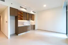 Elegant 1BR | Community View | Vacant