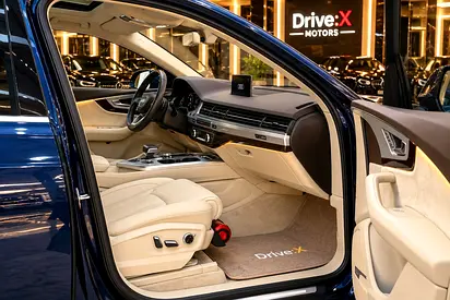 صورة 8 لـ 2016 AUDI Q7
