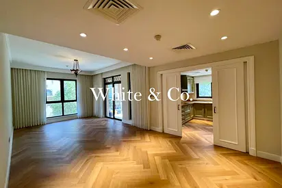 Upgraded| Corner| Bright | VOT | Pool View