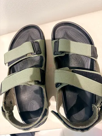 Birkenstock casual adjustable strap sandals