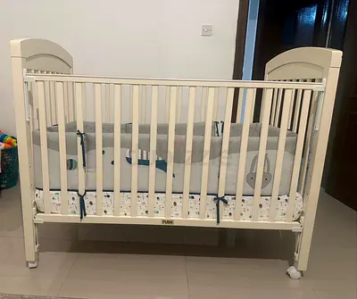 IKEA SNIGLAR white wooden baby crib - good used condition