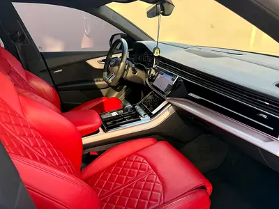 2019 AUDI Q8 — фото 6
