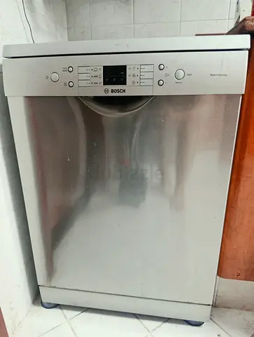 Bosch Stainless Steel Built-in Dishwasher - Good Working Condition